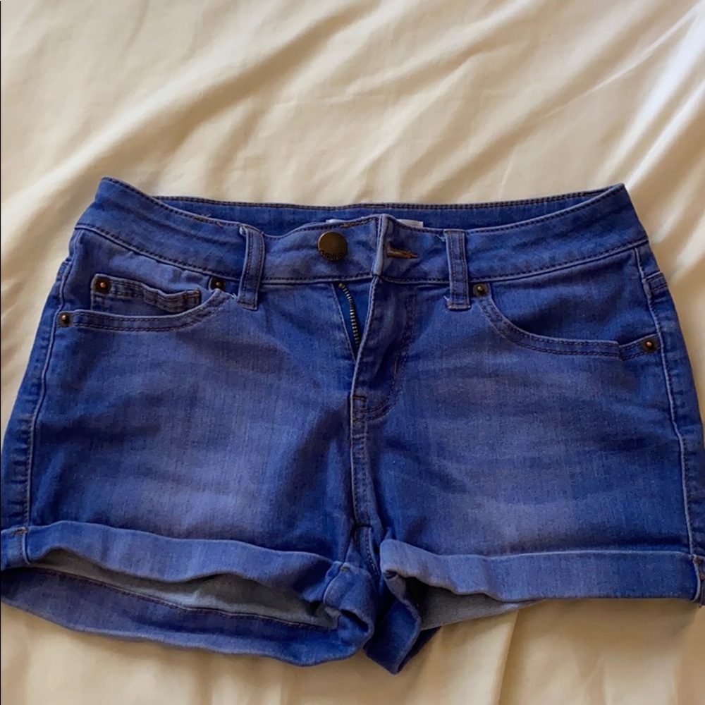 light blue high waisted denim shorts